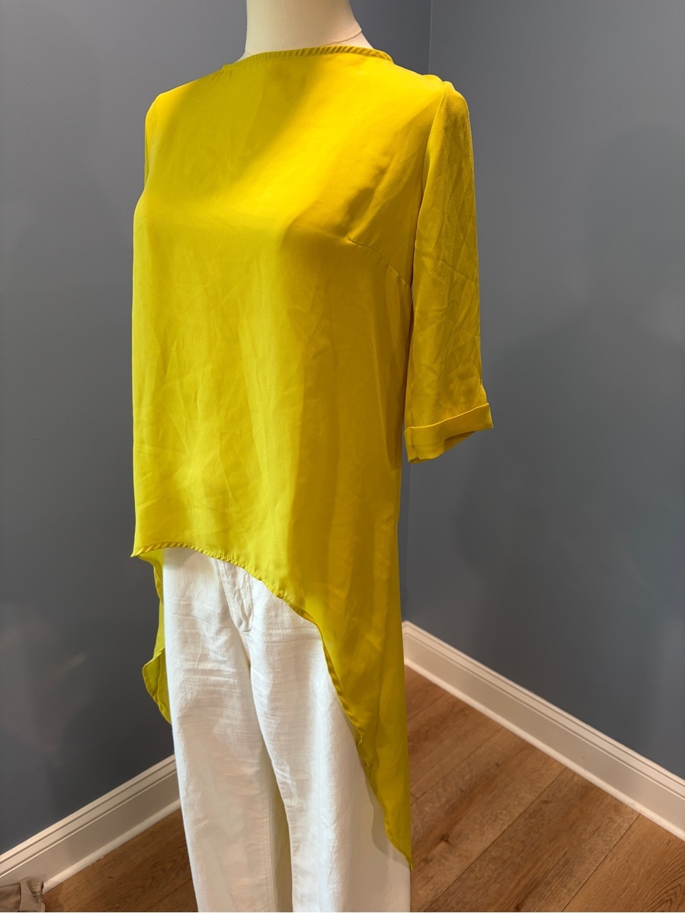 Sweet Pea Stacy Frati Lime Silky Blend High Low Blouse XS Floral Tie Back Top - Picture 2 of 7